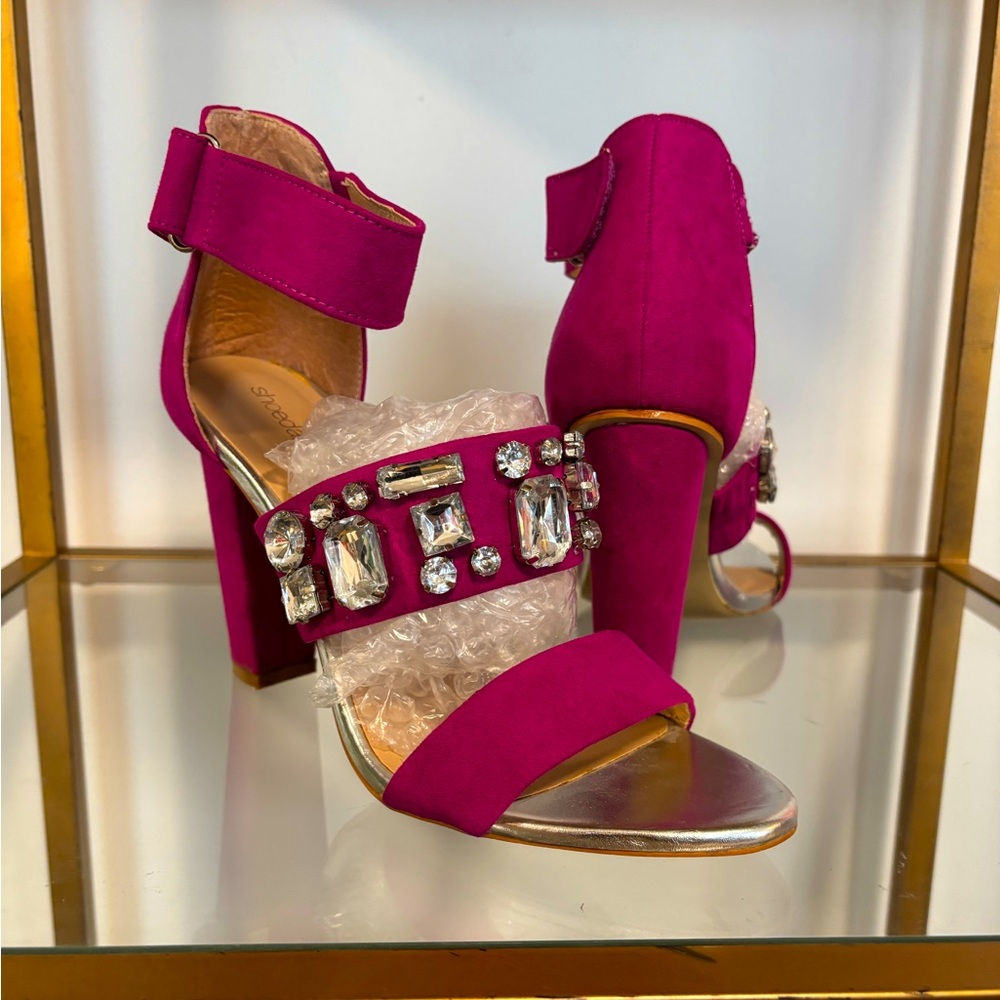 Stunning Heel!